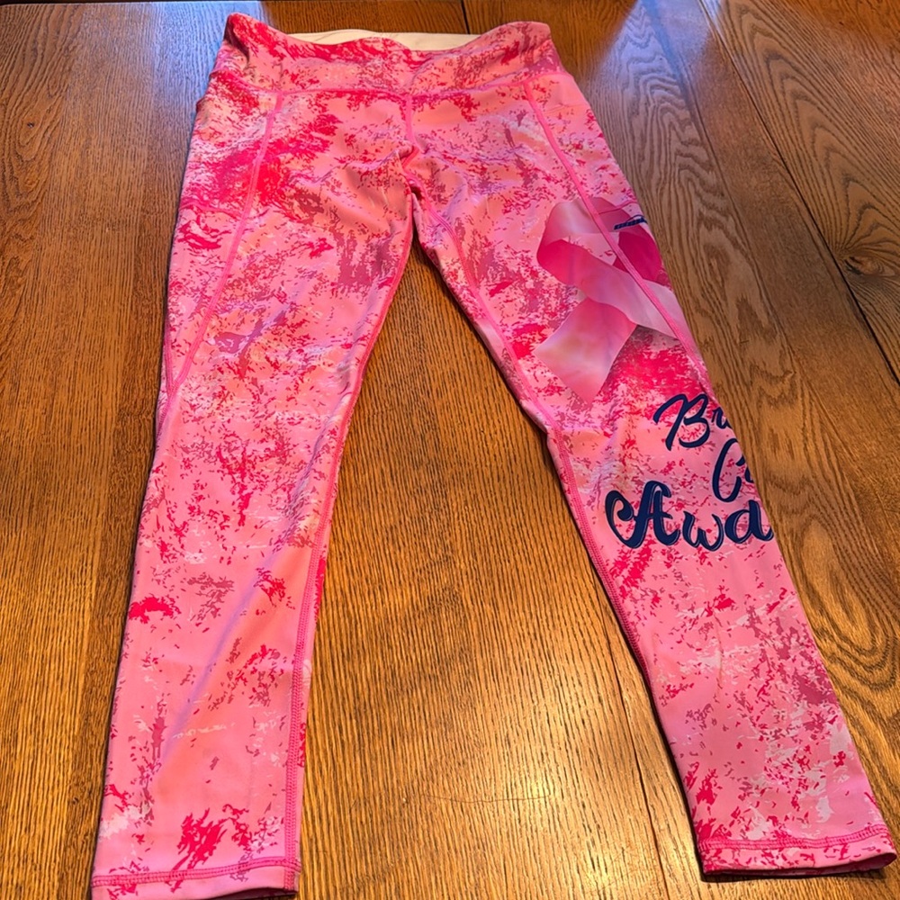 Women’s pink ribbon leggings size medium